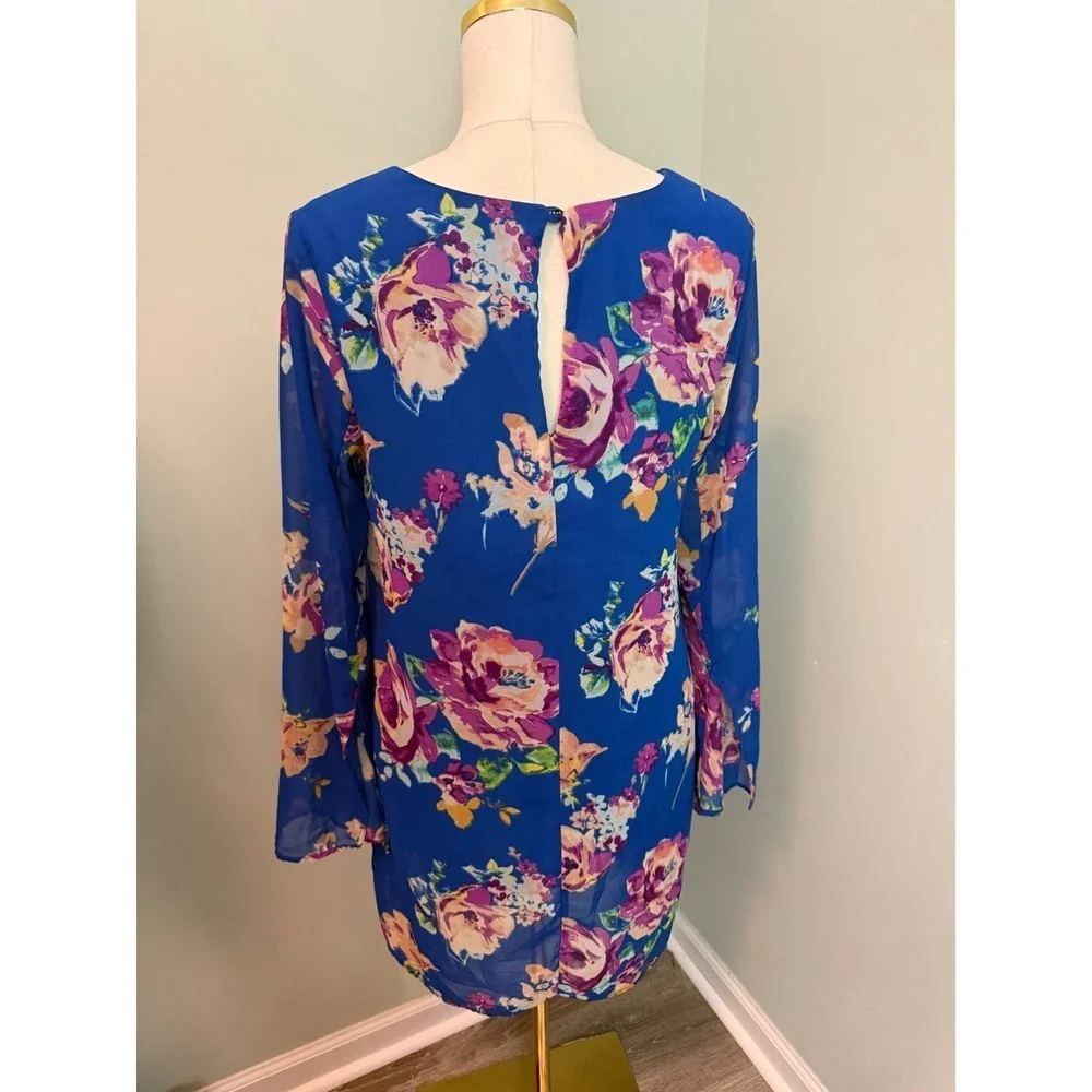 Everly‎ Blue Floral Long Sleeve Shift Dress Keyhole Back Size M